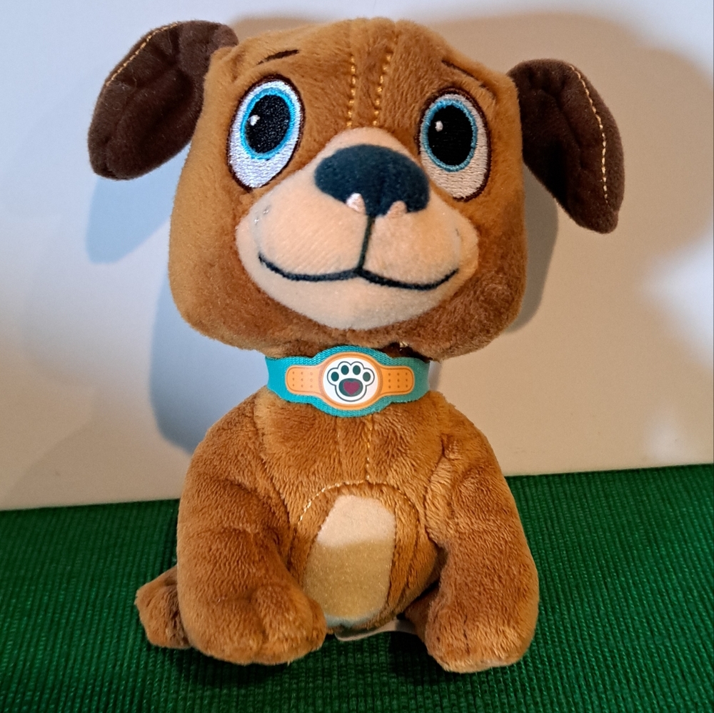 Disney Doc  McStuffins plush toy 6" tall